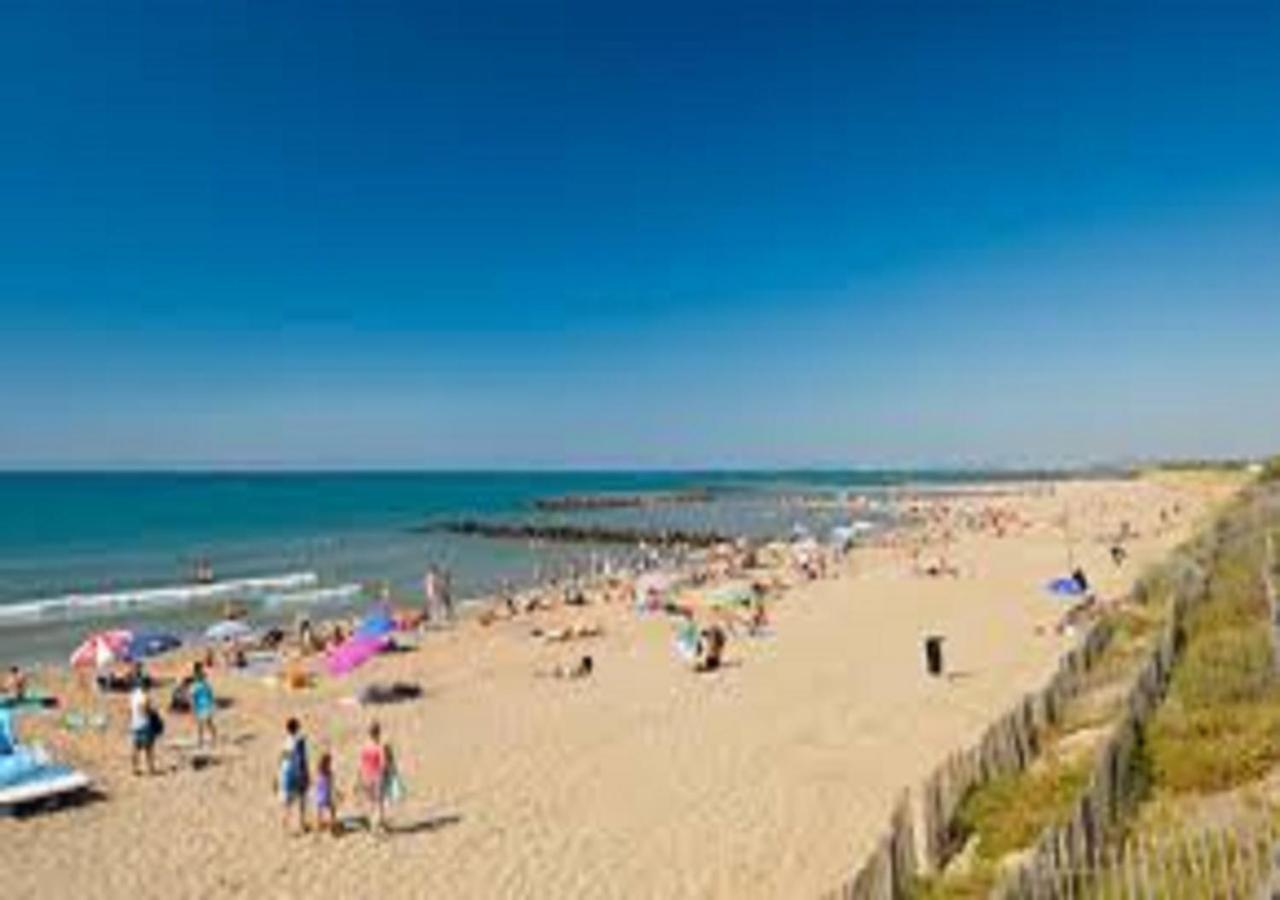 Camping La Carabasse Vias-Plage-T4 Climatise,Tout Confort, Emplacement Calme ! Exterior photo